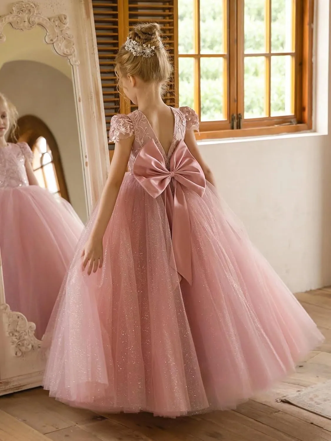 JISISANG Flower Girls Lace Cap Sleeve Dress for Wedding Puffy Tulle Back V-Neck Pageant Prom Ball Gown with Bow