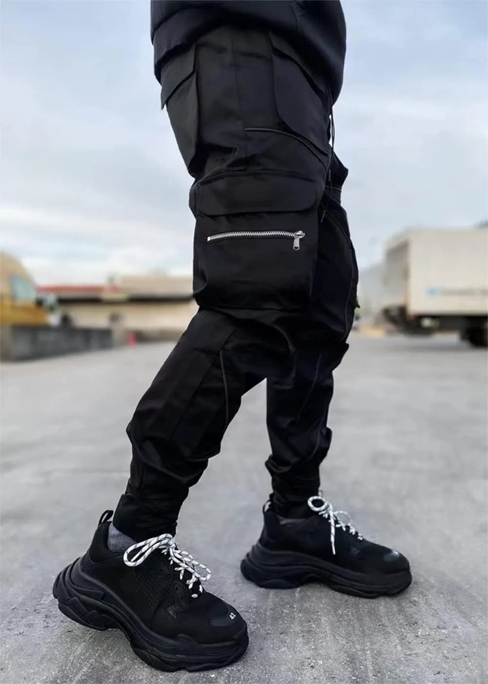 KCLOT Men's Techwear Cargo Pants Fashion Multi-Pocket Reflective Jogger Sweatpants